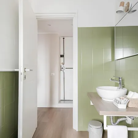 2 Bedroom Gem Near Milano Centrale Fast Wi Fi Kademy House *
