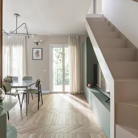 Apartman Modigliani Terrace Jacuzzi Golden House