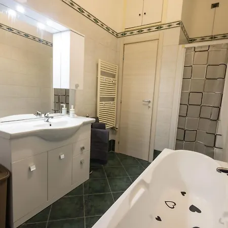 New Milan-oh My House! * Μιλάνο