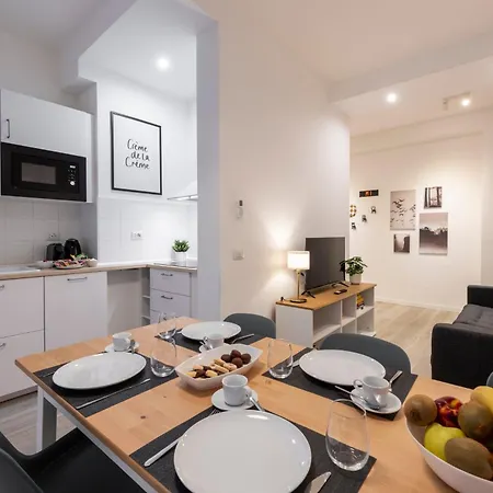 Appartement Caracciolo, 28 - Ampio Per 5, Posizione Perfetta