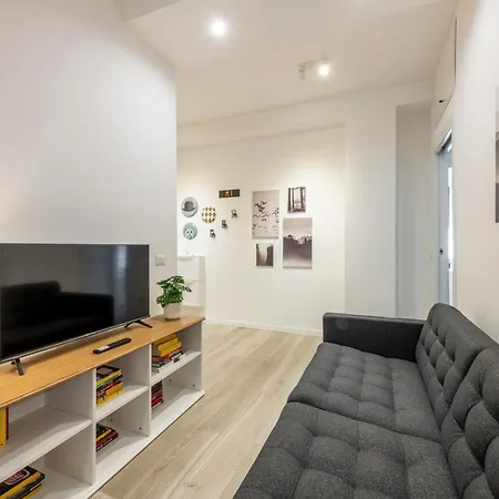 Apartman Caracciolo, 28 - Ampio Per 5, Posizione Perfetta Milánó