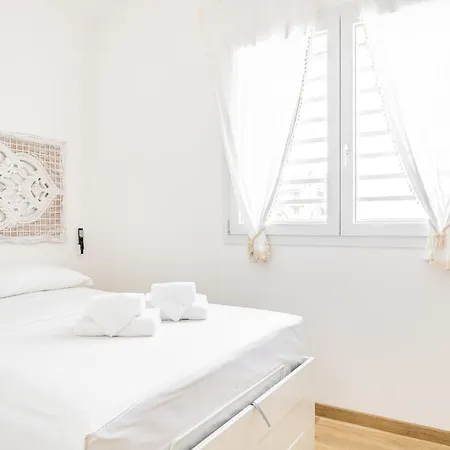 Luxury - Exclusive With Private Box