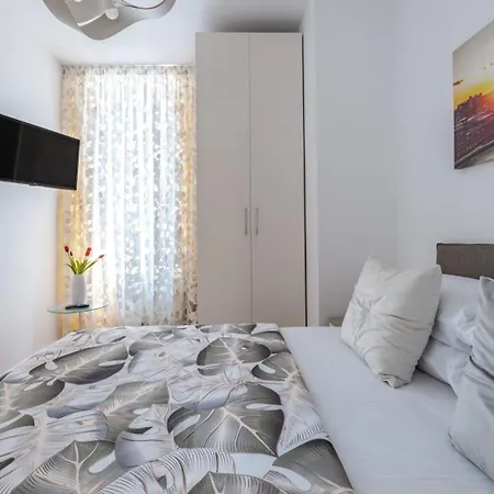 Comfortable Two-room In Apartment Milan