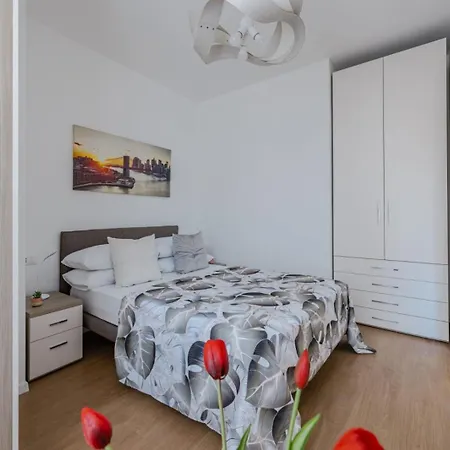 Comfortable Two-room In Apartment *