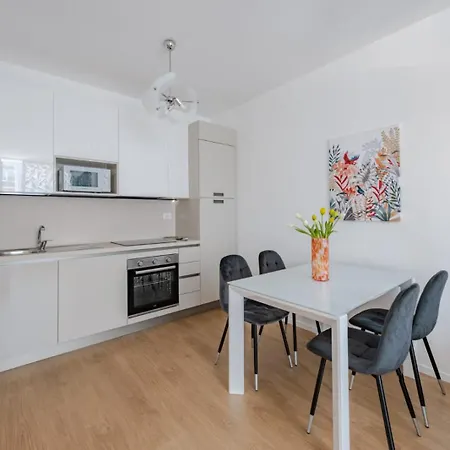 Apartment Comfortable Two-room In Milan