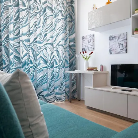 Apartment Comfortable Two-room In Milan