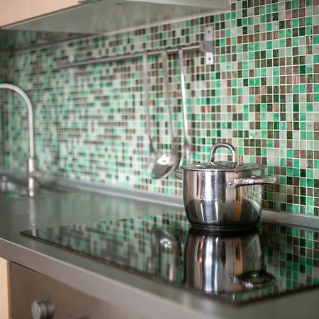 Apartment White And Brown Exclusive Loft With Terrace - Free Parking - M2 Station *