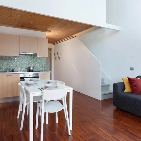 White And Brown Exclusive Loft With Terrace - Free Parking - M2 Station * Milán