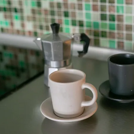 Apartamento White And Brown Exclusive Loft With Terrace - Free Parking - M2 Station