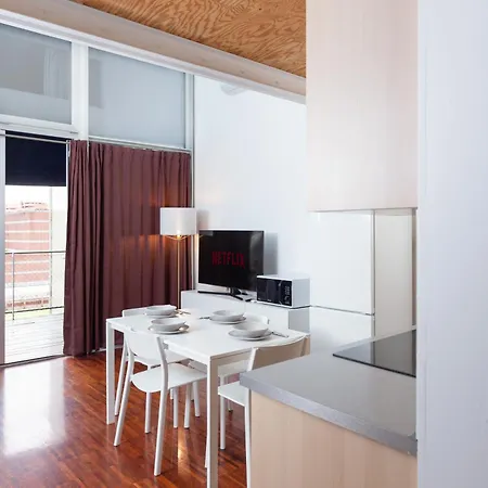 White And Brown Exclusive Loft With Terrace - Free Parking - M2 Station * Milán