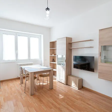 Sun & Color - - 20 Mins Citycenter Apartament Mediolan