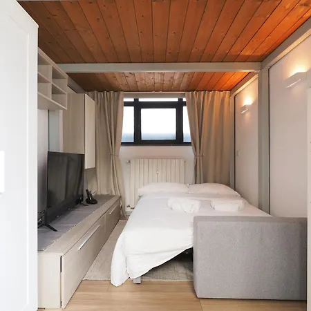 Apartament Primopiano - Tajani Mediolan