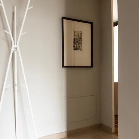 Youhosty - Chinatown Bright And Luxury