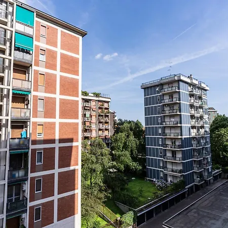 Sansirostadiumsuite Apartamento