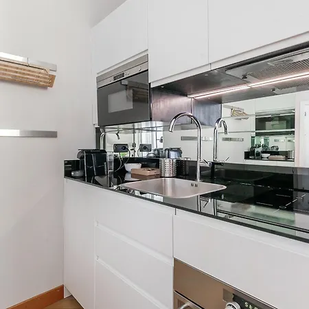 Apartament San Babila Executive - Discover The Historic Centre Of *