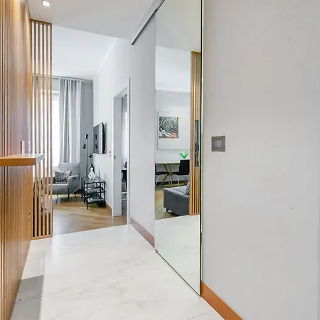 San Babila Executive - Discover The Historic Centre Of Apartmán