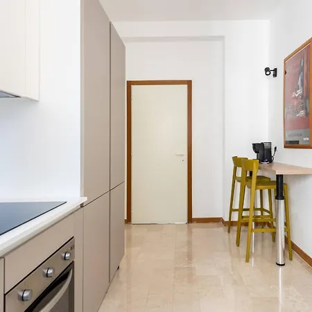 Amazing Center Skyline Apartament Mediolan