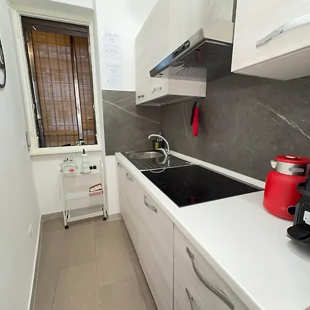 10' Linate Airport, Perfect For Visiting *