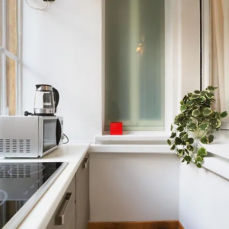 Primopiano - Filzi B * ميلان