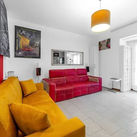 - Duomo - San Siro- Free Parking Apartment Milan