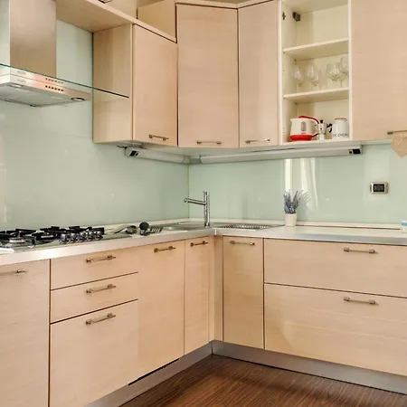 Joivy Bright 1br Flat Near Centro Storico *