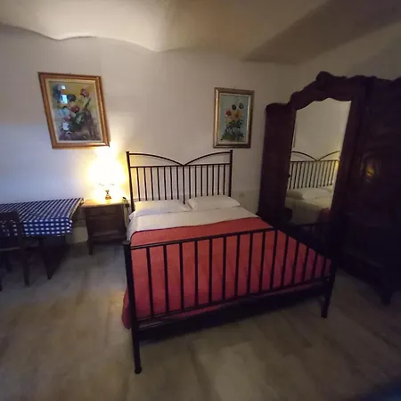 3 Station Free Parking * Milan