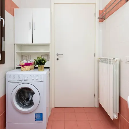 Apartman Terrace Con Parcheggio Incluso Milánó