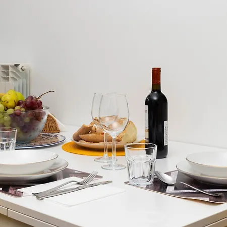 Apartman Terrace Con Parcheggio Incluso Milánó