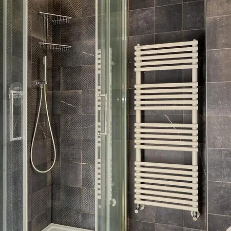 Апартаменты Joivy Delightful Near Parco Tre Torri