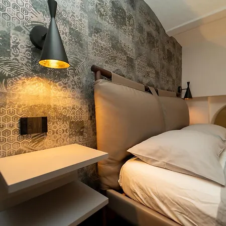 Prestigioso Loft In San Babila A 5 Min. Dal Duomo * Mailand