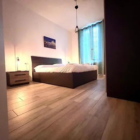 Apartment Kibilu - Via Valtellina - Quartiere Isola - Stazione Garibaldi - Monumentale - Vicinanze Brera *