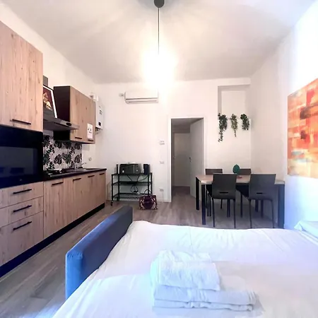 Kibilu - Via Valtellina - Quartiere Isola - Stazione Garibaldi - Monumentale - Vicinanze Brera Apartment *