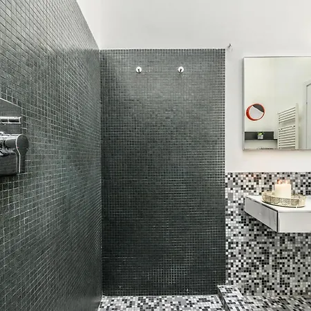 Stazione Di Lambrate-il Mulino Storico A 10 Stelle