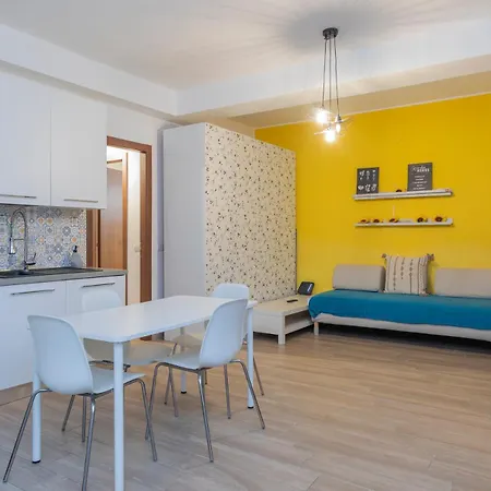 I Host - Binda 20 * Milan