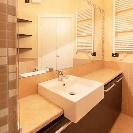 Spacious Two Bedrooms Solari Area - Mirable Pm Apartment