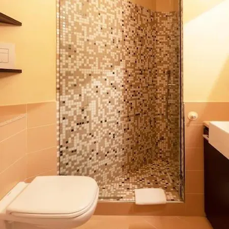 Spacious Two Bedrooms Solari Area - Mirable Pm