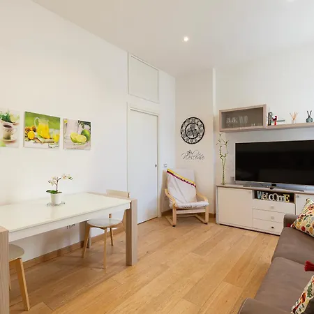 Flat 50m Station! Appartamento *