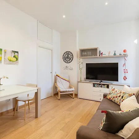 Flat 50m Station! * Milan