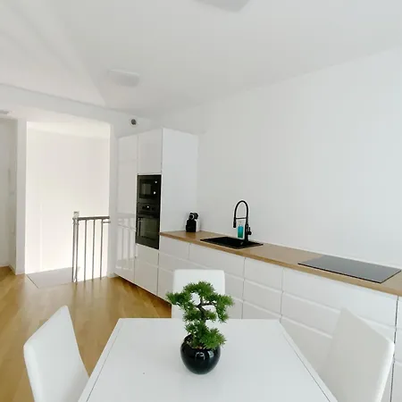 Paullo Apartman Milánó