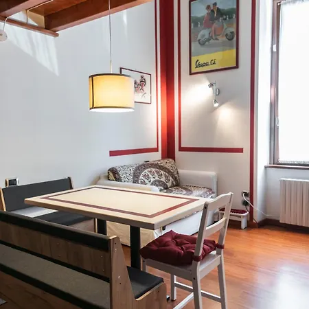 Appartamento Trilocale Con Soppalco Milano
