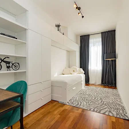 8 Luxury - Centro - Porta Venezia Milão