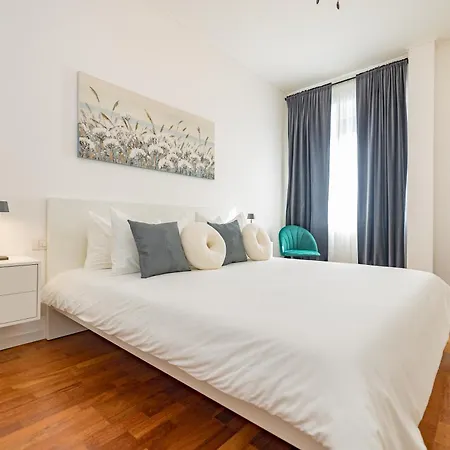 Apartmán 8 Luxury - Centro - Porta Venezia *