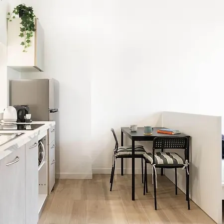 Castelli - Monolocale Nuovo Apartment Milan