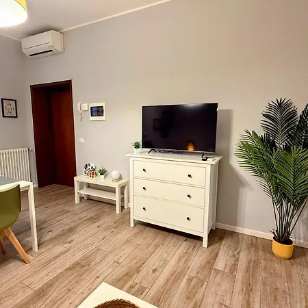 10 Minuti Duomo-loreto Turro-green Apartment
