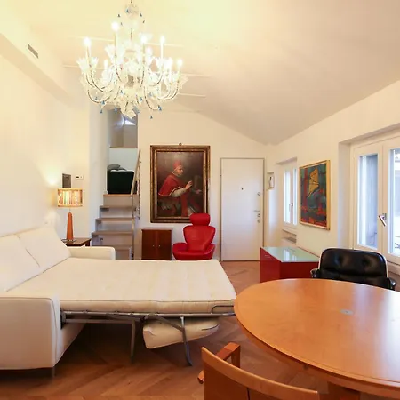 Design Nel Quadrilatero Della Moda Apartment Milan