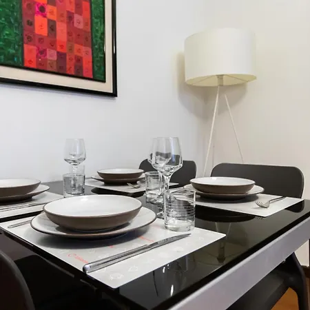 Italianway Easy - Plinio 37 * Milán