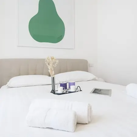 Easylife - - Bixio 11 - Porta Venezia Milán