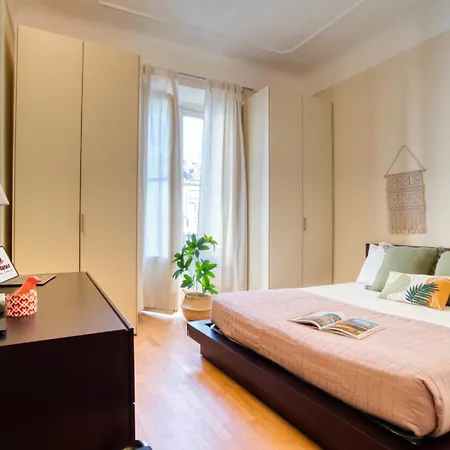 Guesthost - Deangeli Nest Romantico Bilocale Di Design In Zona De Angeli, Rinnovato E Accessoriato