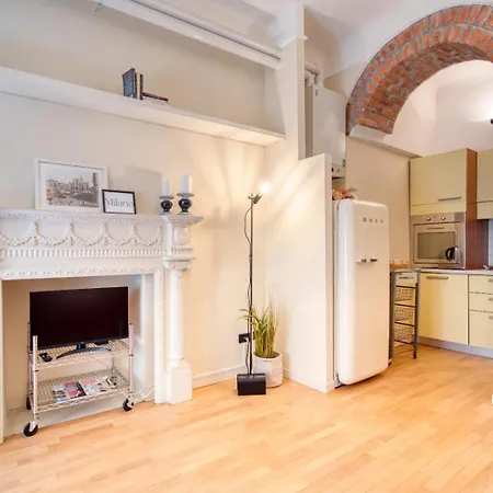 Guesthost - Deangeli Nest Romantico Bilocale Di Design In Zona De Angeli, Rinnovato E Accessoriato 아파트 *