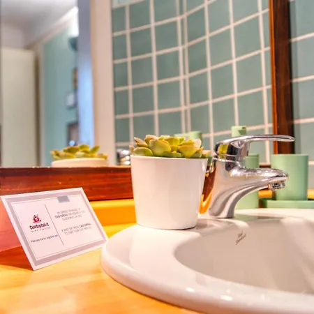 Guesthost - Deangeli Nest Romantico Bilocale Di Design In Zona De Angeli, Rinnovato E Accessoriato *